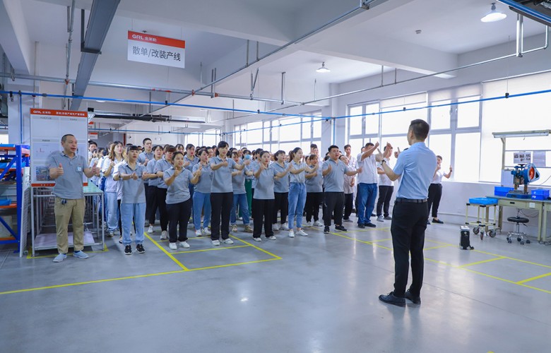 Monthly Outstanding Employee and Excellent Class Awards Conference in August 2022